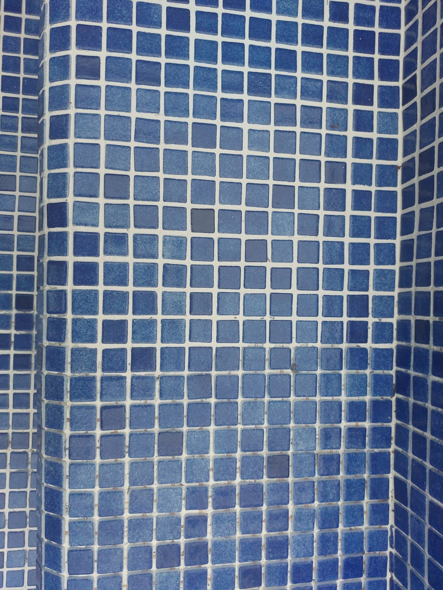 Reforma de piscina residencial en Ibiza - foto 3